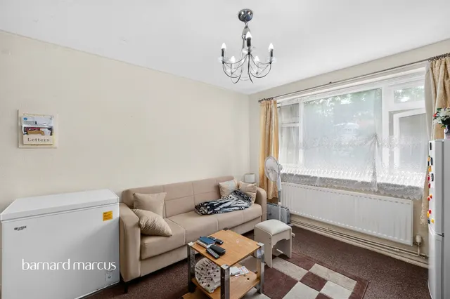 Aldrington Road, London, SW16, photo 3