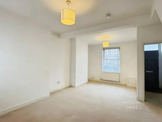 Inverness Place, Roath, CF24, photo 2