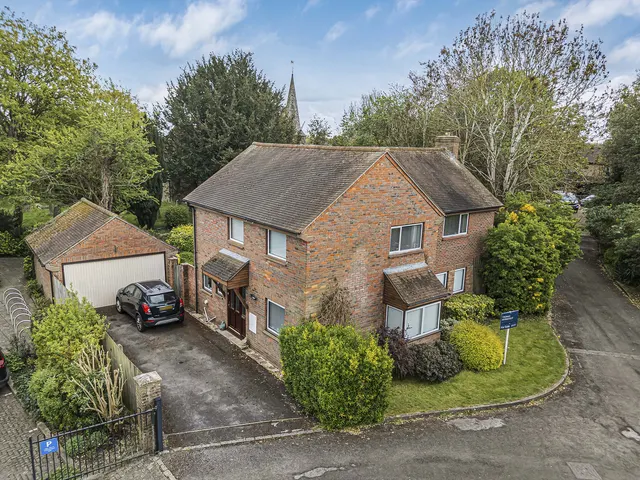 Roman Place, Didcot, photo 1