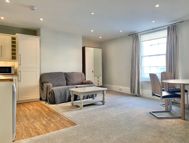 Abbeygate Street, Bury St Edmunds, IP33, photo 3