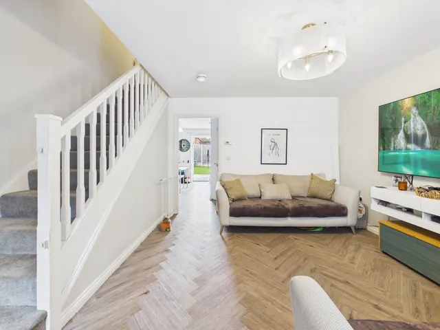 Canal Close, Newport, TF10, photo 3