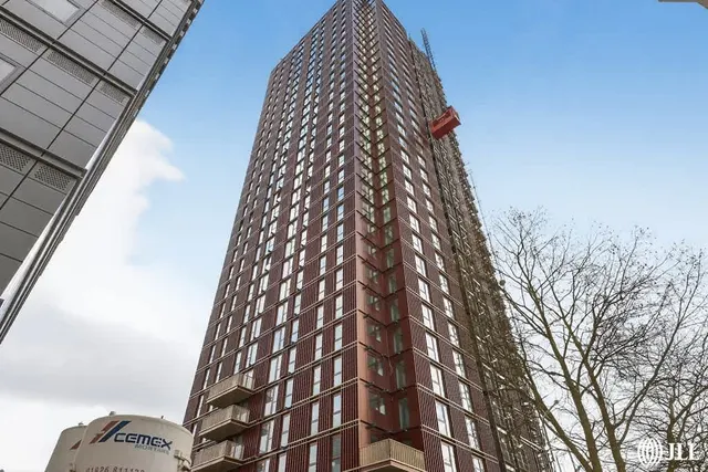 Bellamy Close, London, E14, photo 1