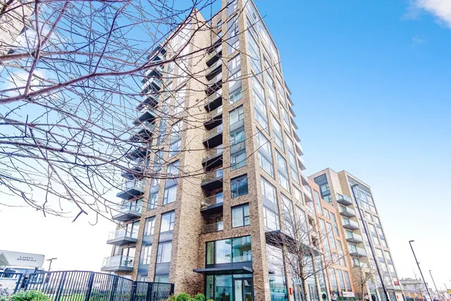 Photo 2 — Cherry Orchard Road, Croydon, CR0