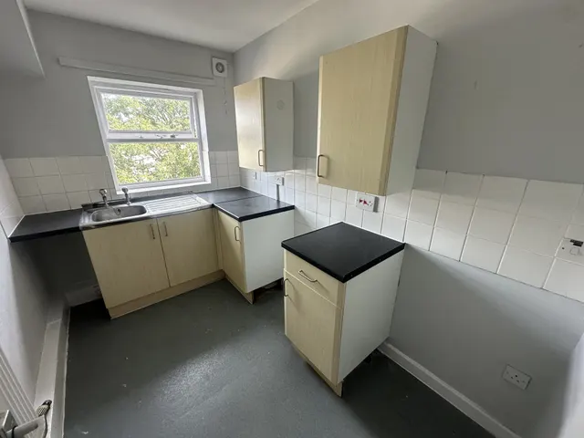 Princes Ave, L8, photo 1