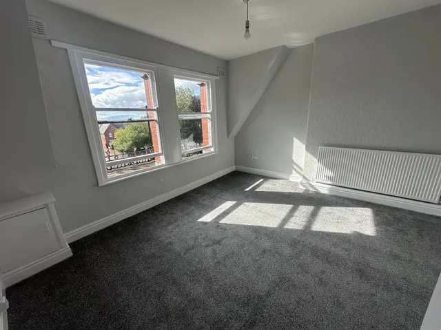 Princes Ave, L8, photo 3