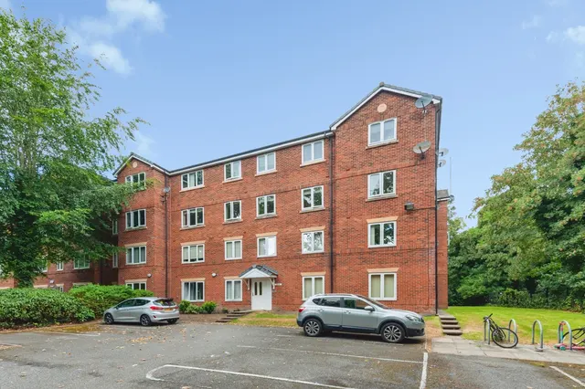 Woodsome Park, Woolton, L25, photo 1