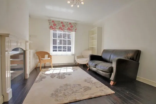 Clayton Street, London SE11 5SE, photo 1