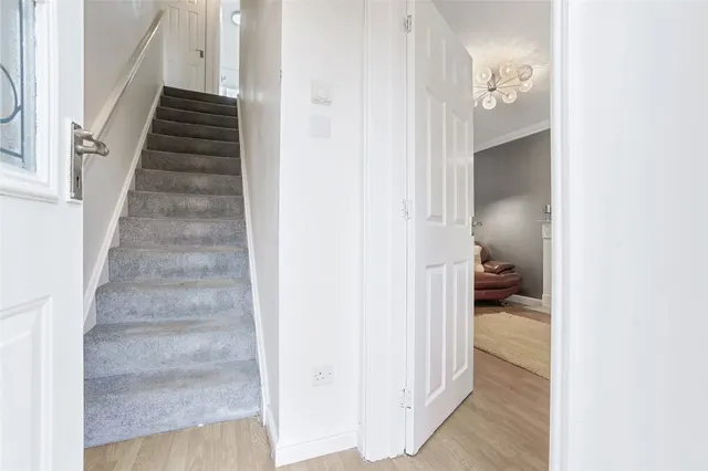 Balcary Place, Chapelhall, ML6, photo 2