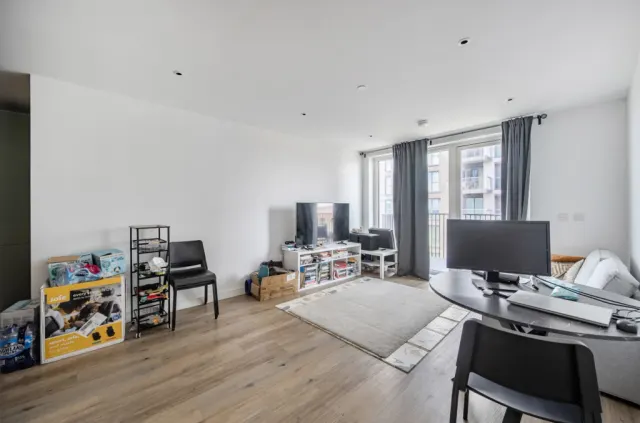 Cedrus Avenue, Southall, UB1, photo 3