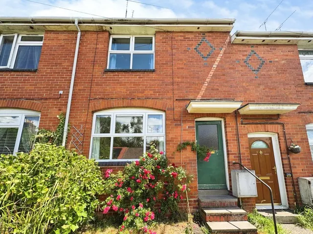 Eastland Road, Yeovil, BA21, photo 1