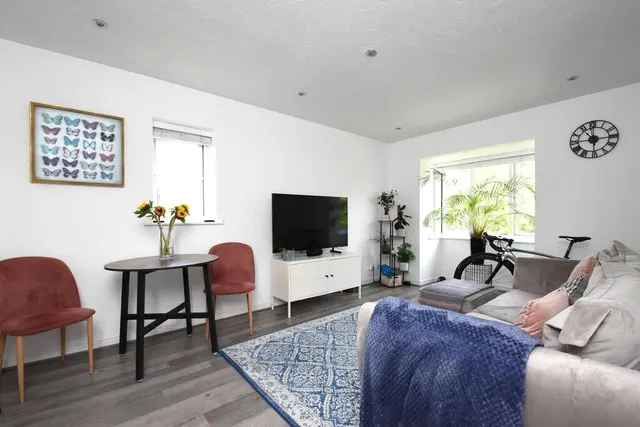 Durham Avenue, Bromley, BR2, photo 1