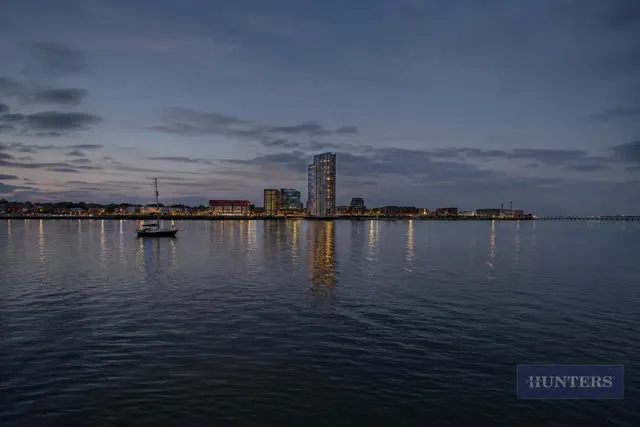 Calshot Court, Ocean Village, SO14, photo 1