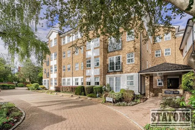 2 bedroom flat — Oakleigh Park North, London, N20 9AQ