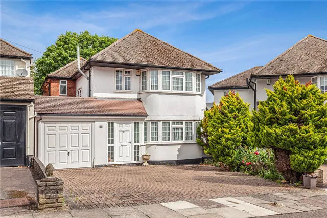 Mill Ridge, Edgware, HA8, photo 1