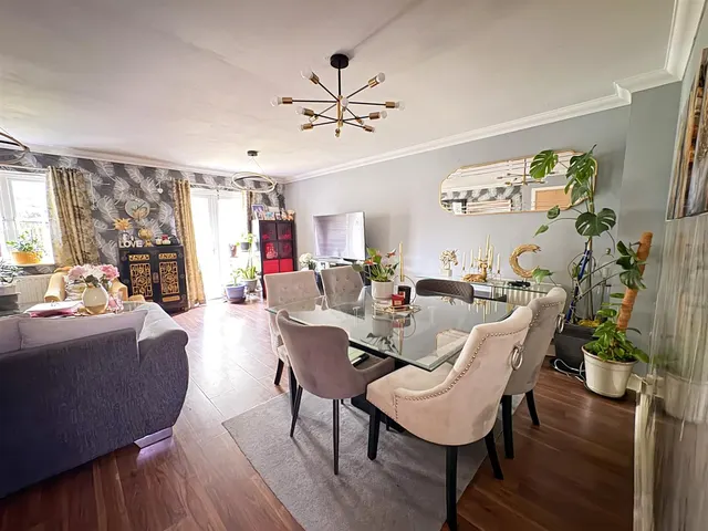 Photo 2 — Mistral Close, St. Leonards-On-Sea, TN37 7RY
