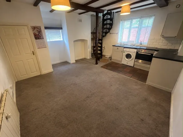 Belwell Lane, B74, photo 2