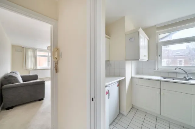 Crouch Hall Road, Crouch End, N8, photo 2