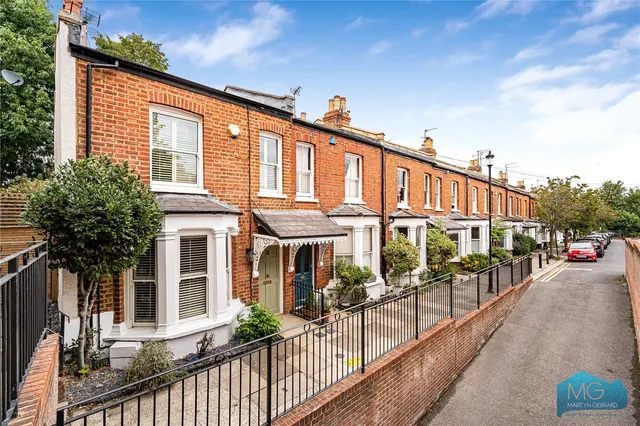 Wilson Street, Southgate, N21, photo 1