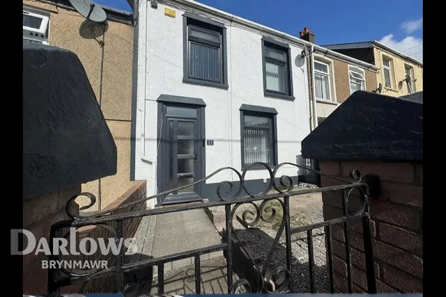 Greenfield Terrace, Tredegar, photo 1