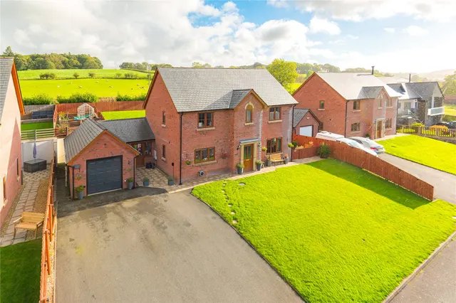 Pen Rhos Y Maen, Llanidloes, SY18, photo 1