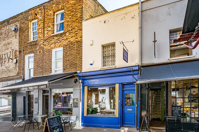 8 Camden Passage, London, photo 1
