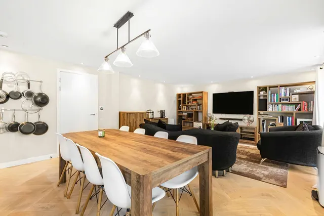 Carlton Drive, Putney, London, SW15 2DG, photo 1