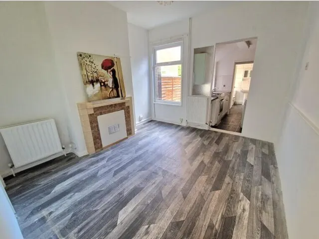 May Street, Luton, Beds, photo 1