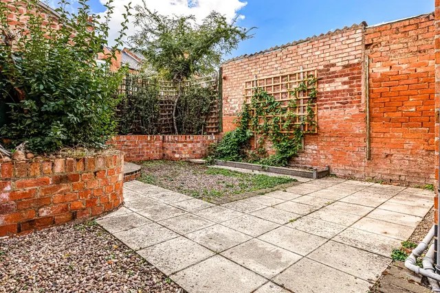 Albert Street, Loughborough, LE11, photo 2
