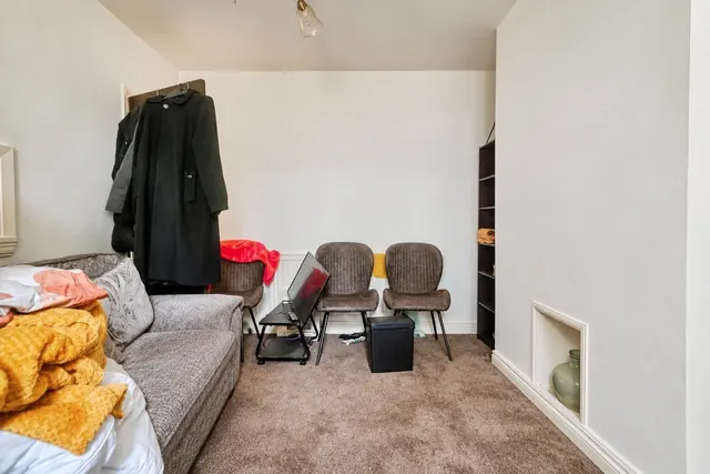Ermington Crescent, Birmingham, B36, photo 2