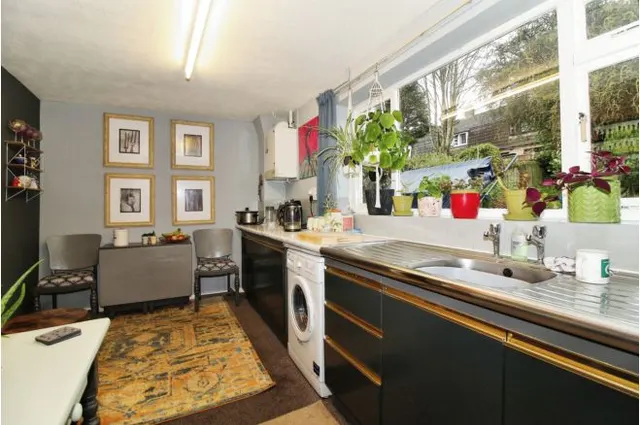 Lee Road, Chesterfield, S41, photo 1