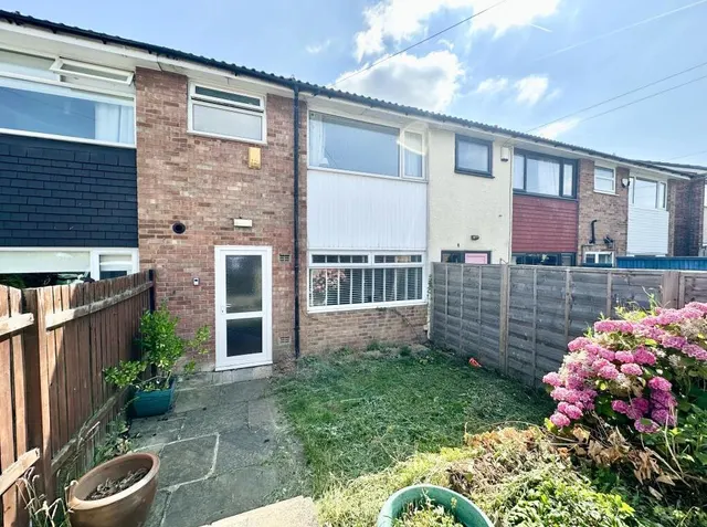 Bennet Court, LEEDS, photo 1