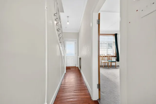 Linwood Avenue, Clarkston, G76, photo 2