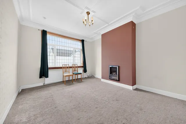 Linwood Avenue, Clarkston, G76, photo 3