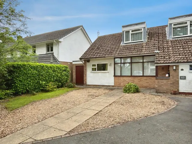 Hollyfield Road, Sutton Coldfield, photo 1