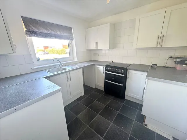 Foxglove Road, Eastbourne, BN23, photo 2