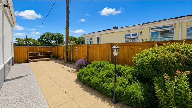 Baytree Close, Plymouth, PL6, photo 3