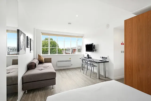 Roland Gardens, South Kensington, SW7, photo 1