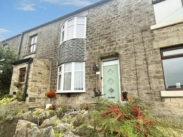 West Street, Tintwistle, SK13, photo 1