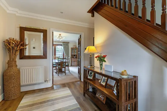 Anners Close, Egham, TW20, photo 2