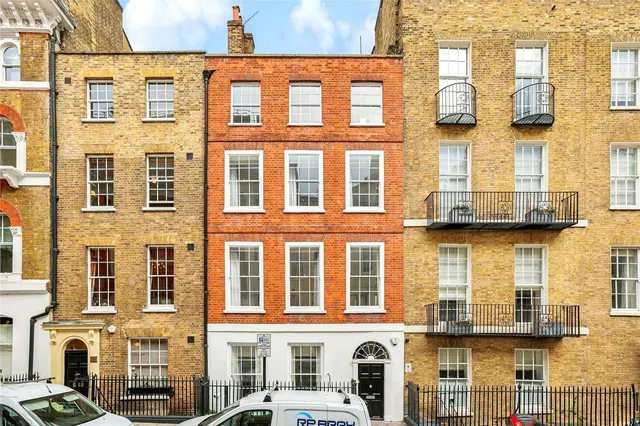 Buckingham Street, London, WC2N, photo 1