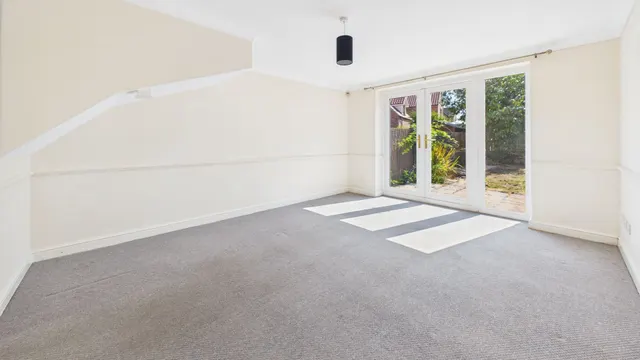 Photo 3 — Paddington Way, Morton, Bourne, PE10