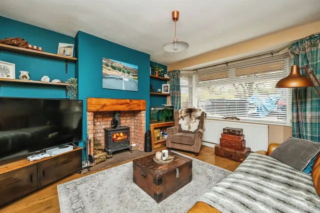 Greenhills Road, Eastwood, NG16, photo 2
