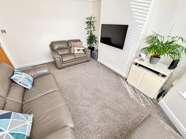 Marlwood Avenue, Wallasey, CH45, photo 3