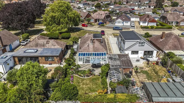 Photo 3 — Singleton Crescent, Ferring, Worthing