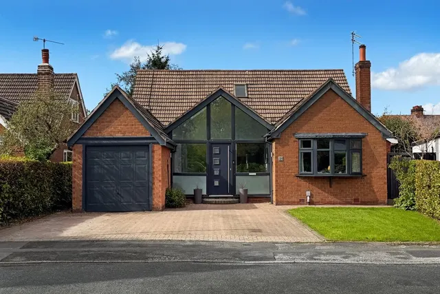 Winmarith Drive, Hale Barns, WA15, photo 1