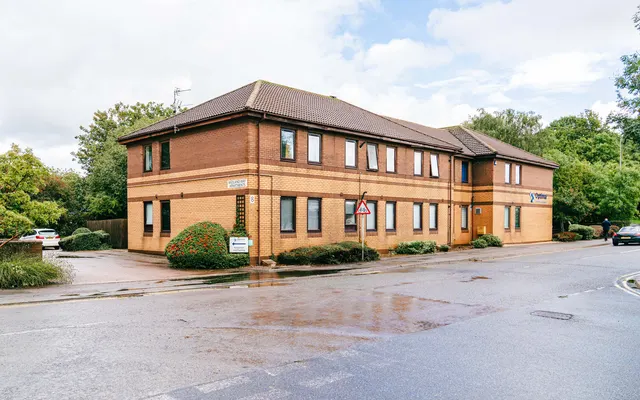 Midland Way, Thornbury, BS35, photo 2