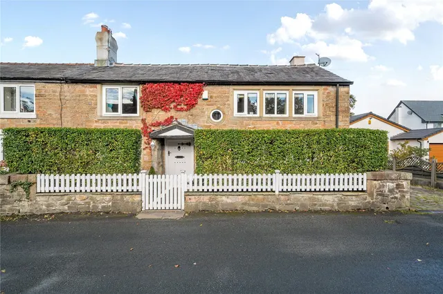 Osbaldeston Lane, Osbaldeston, BB2, photo 1