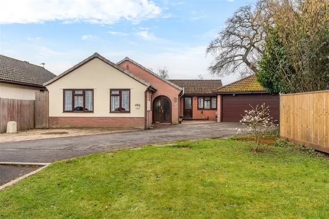 Summerfield Close, Wimborne, BH21, photo 1