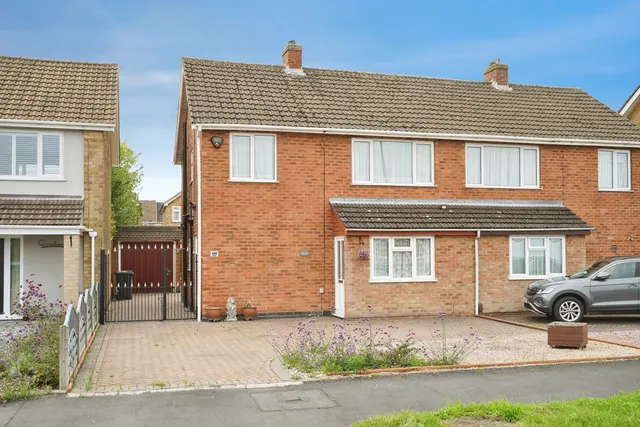 Hall Lane, Whitwick, LE67, photo 1