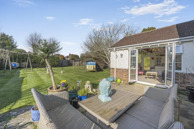 Photo 3 — Barrack Lane, Aldwick, West Sussex, PO21 4DD